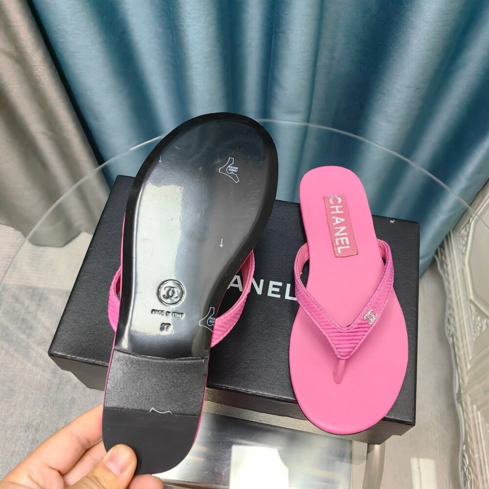 Chanel flip flop sandals - Picture 9 of 9